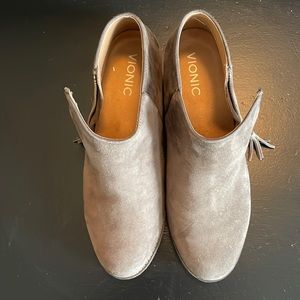 Vionic Women's Joy Serena Ankle Boot - Ladies Everyday Boots